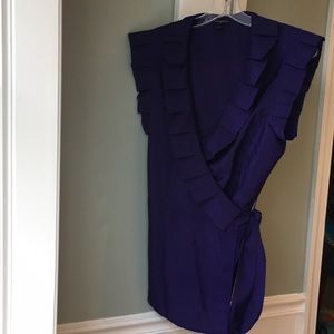 EUC Banana Republic Size M Wrap Top